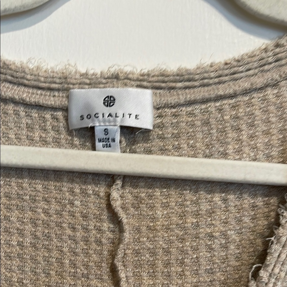Tan Button-Up Cardigan - Picture 4 of 5